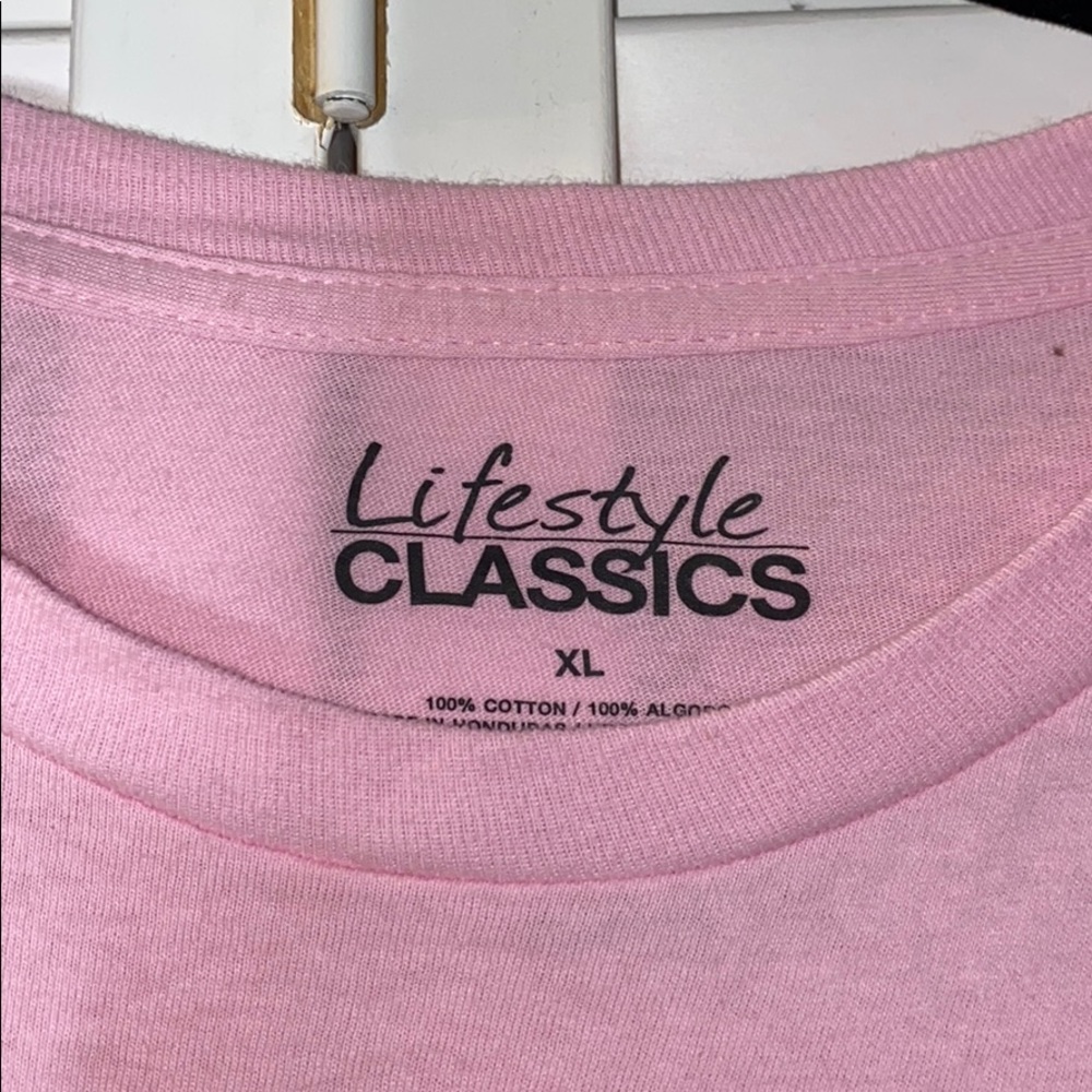 Graphic tee ❣️ - Picture 2 of 2